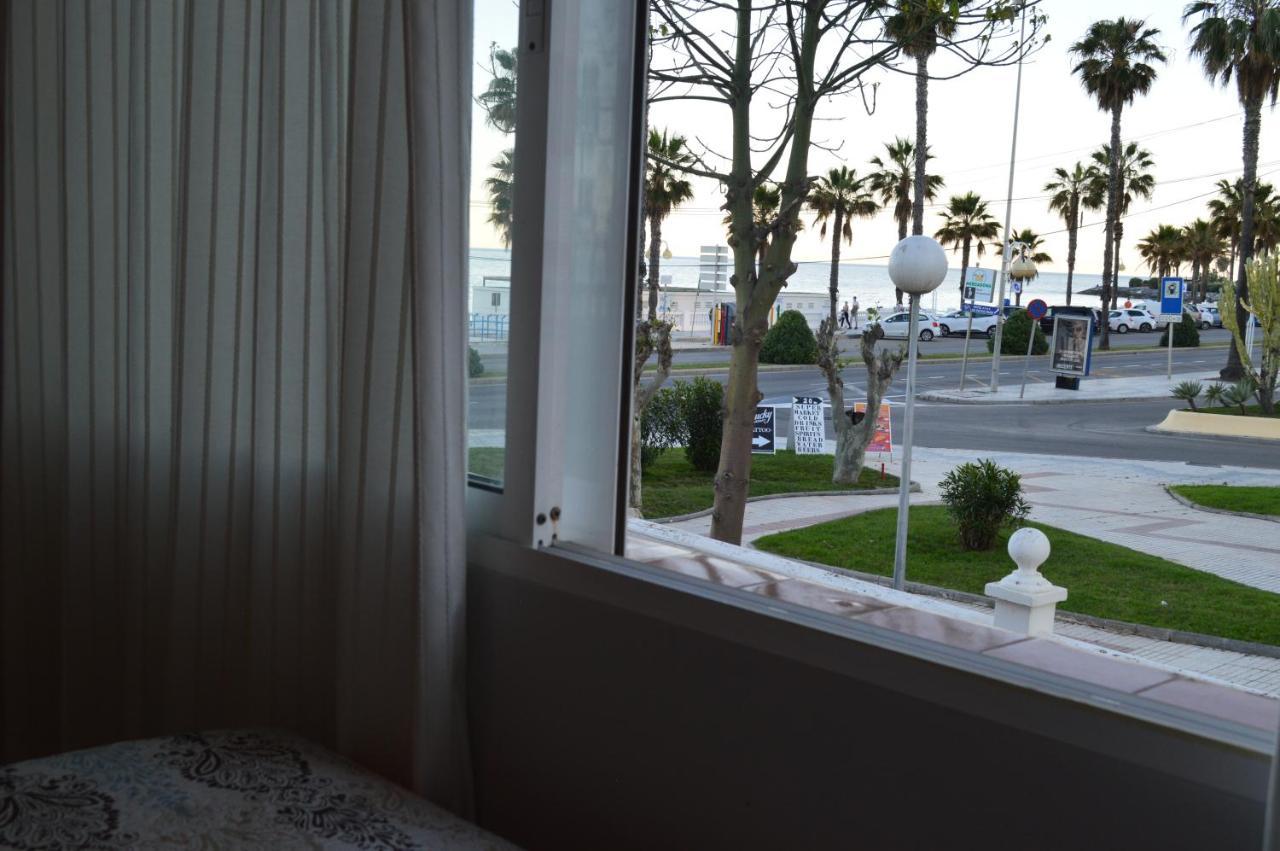 Apartamentos recién reformados al lado de la playa Benalmádena Esterno foto