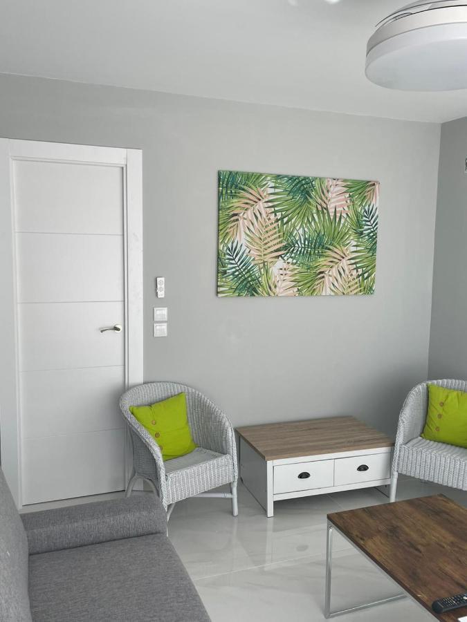 Apartamentos recién reformados al lado de la playa Benalmádena Esterno foto