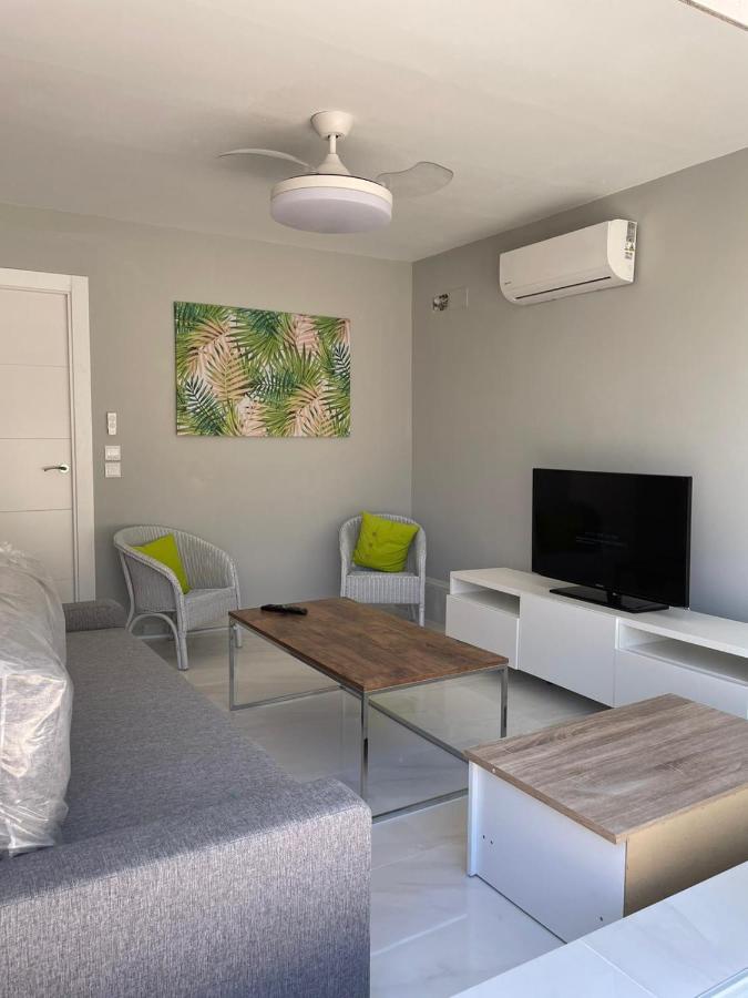 Apartamentos recién reformados al lado de la playa Benalmádena Esterno foto