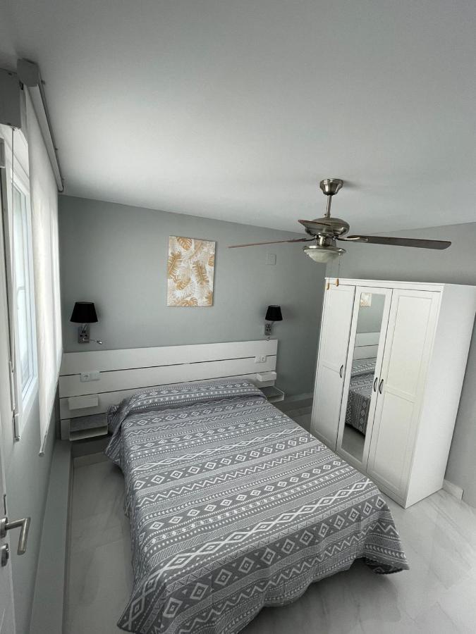 Apartamentos recién reformados al lado de la playa Benalmádena Esterno foto